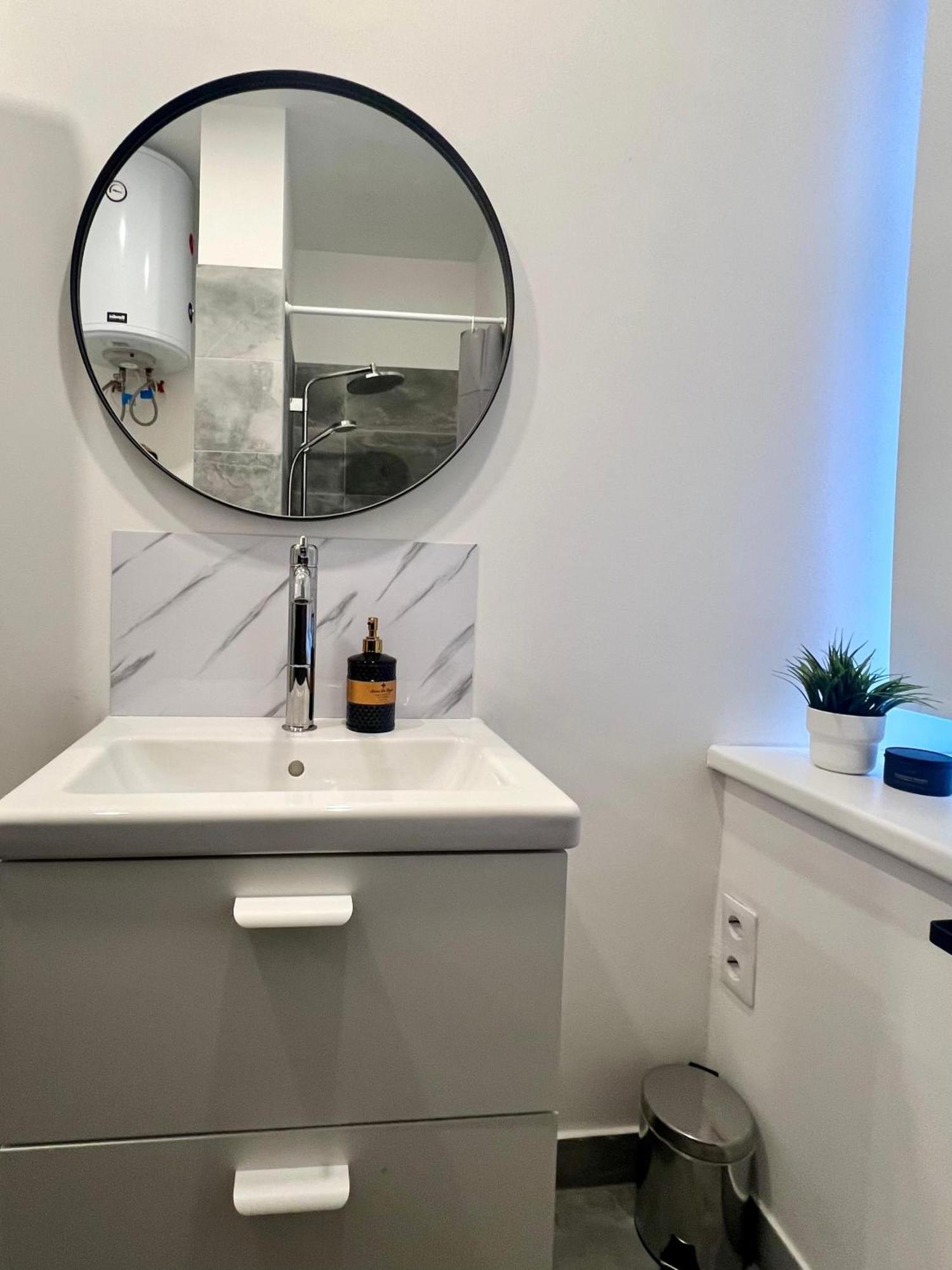 Stylish In Eveles Street Appartement Riga
